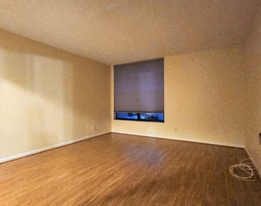 17 Royal Palm Way - Photo Thumbnail 14
