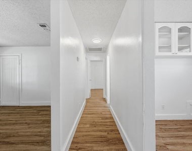 104 Parker Street - Photo Thumbnail 6
