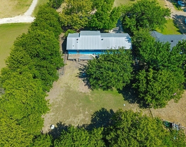 104 Parker Street - Photo Thumbnail 27