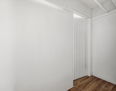 104 Parker Street - Photo Thumbnail 31