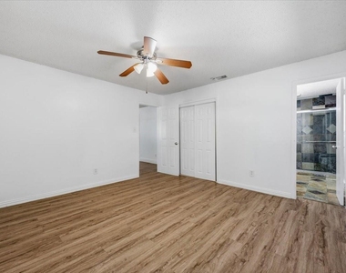 104 Parker Street - Photo Thumbnail 17