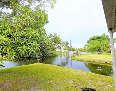 1685 Nw 60th Avenue - Photo Thumbnail 5