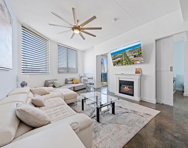 1617 N Flagler Drive - Photo Thumbnail 5