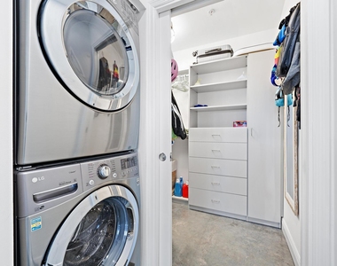 1617 N Flagler Drive - Photo Thumbnail 4
