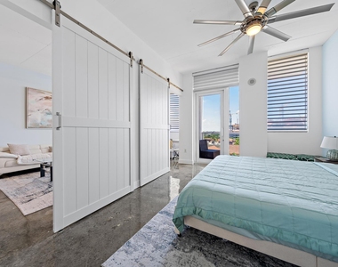 1617 N Flagler Drive - Photo Thumbnail 1