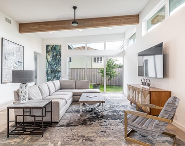4202 Bonham Street - Photo Thumbnail 27
