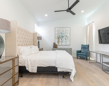 4202 Bonham Street - Photo Thumbnail 14