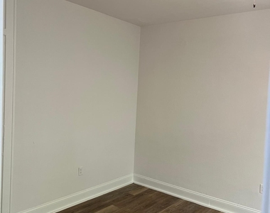 102 Menores Avenue - Photo Thumbnail 9