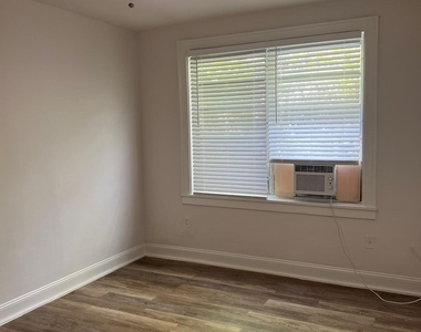 102 Menores Avenue - Photo Thumbnail 7