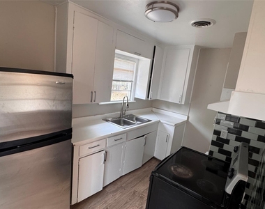 8445 Tackett Street - Photo Thumbnail 3