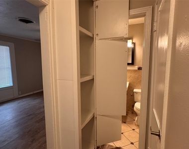 8445 Tackett Street - Photo Thumbnail 7