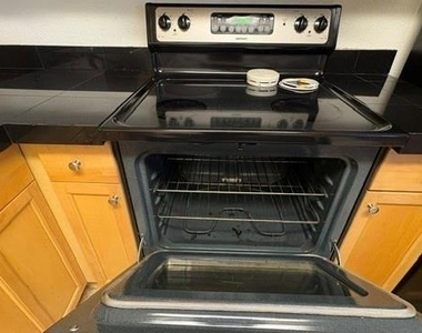 4425 Travis Street - Photo Thumbnail 8