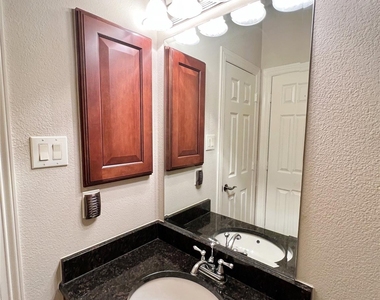 4330 Holland Avenue - Photo Thumbnail 22