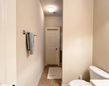 4330 Holland Avenue - Photo Thumbnail 27