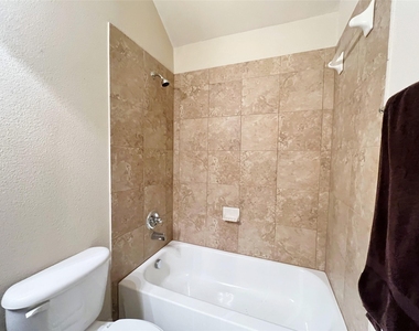 4330 Holland Avenue - Photo Thumbnail 21