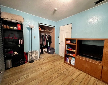 209 N Bowie Street - Photo Thumbnail 15