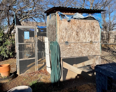 209 N Bowie Street - Photo Thumbnail 25
