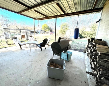 209 N Bowie Street - Photo Thumbnail 20