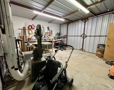 209 N Bowie Street - Photo Thumbnail 18