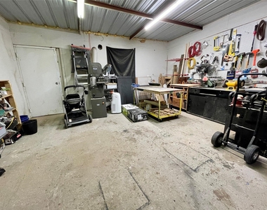 209 N Bowie Street - Photo Thumbnail 19