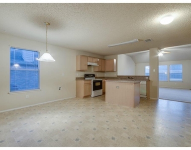 406 Ashland Drive - Photo Thumbnail 4