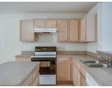 406 Ashland Drive - Photo Thumbnail 7