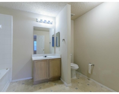 406 Ashland Drive - Photo Thumbnail 17
