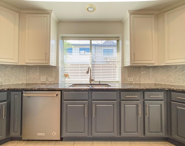 7247 Brennans Drive - Photo Thumbnail 5
