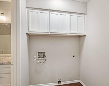 7717 Westcliff Street - Photo Thumbnail 5