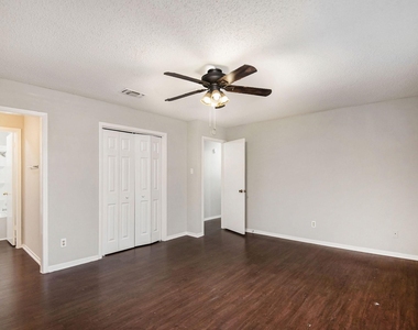 7717 Westcliff Street - Photo Thumbnail 3