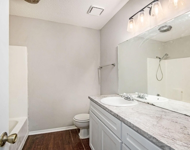 7717 Westcliff Street - Photo Thumbnail 12