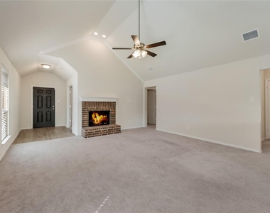 1711 Wooley Way - Photo Thumbnail 3
