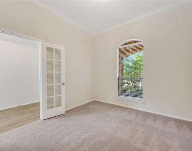 1711 Wooley Way - Photo Thumbnail 9