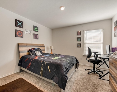 3106 Shorthorn Way - Photo Thumbnail 20