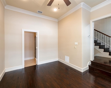 7914 Bishop Road - Photo Thumbnail 3