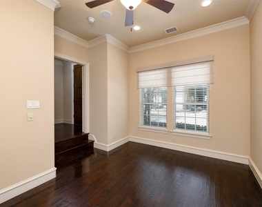 7914 Bishop Road - Photo Thumbnail 4
