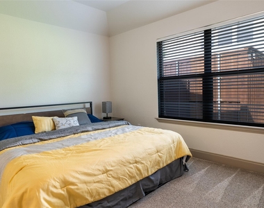 5730 Creek Crossing Lane - Photo Thumbnail 28