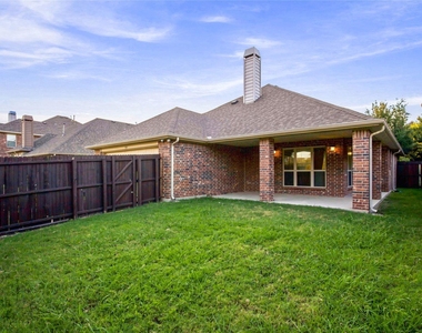 917 Cougar Drive - Photo Thumbnail 22