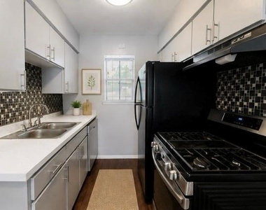 4316 Baldwin Street - Photo Thumbnail 3