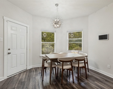 2547 Fatima Avenue - Photo Thumbnail 11