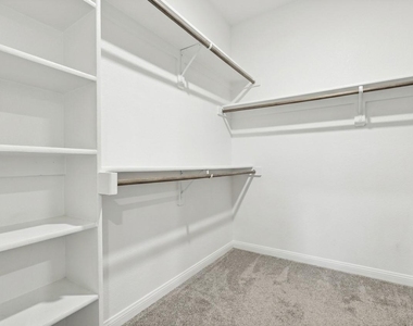 2547 Fatima Avenue - Photo Thumbnail 16