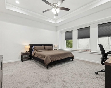 2547 Fatima Avenue - Photo Thumbnail 13