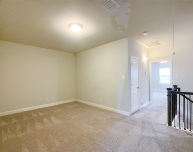 6417 Hermosa Drive - Photo Thumbnail 14
