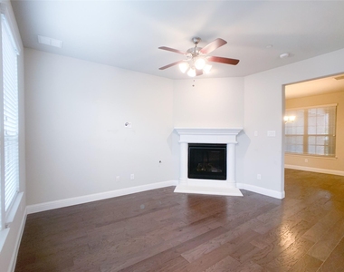 6417 Hermosa Drive - Photo Thumbnail 9
