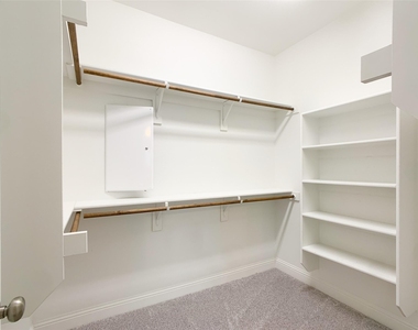 6417 Hermosa Drive - Photo Thumbnail 20