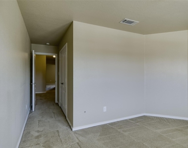 706 Parkplace Ridge - Photo Thumbnail 11