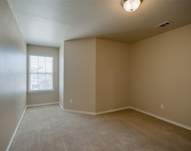 706 Parkplace Ridge - Photo Thumbnail 9