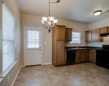 706 Parkplace Ridge - Photo Thumbnail 4