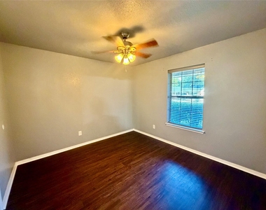 1729 W Doyle Street - Photo Thumbnail 17