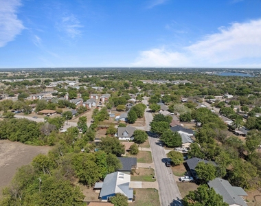 1729 W Doyle Street - Photo Thumbnail 36